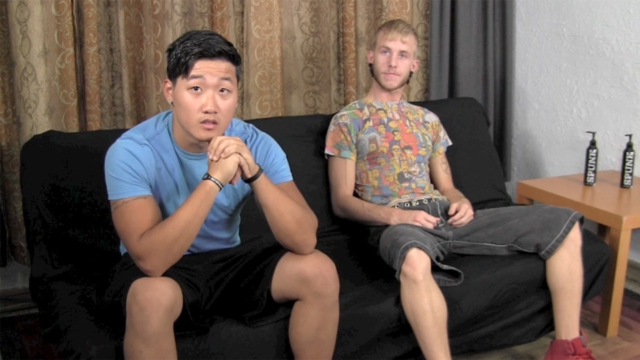 Aaron-and-Cody-Straight-Fraternity-bareback-straight-boy-men-go-gay-for-pay-raw-sex-condom-free-fucking-young-sexy-guys-01-pics-gallery-tube-video-photo